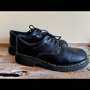 Vintage late 1990’s four eye Doc Martens oxfords